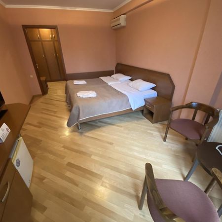 Batesta Hotel Tiflis Oda fotoğraf