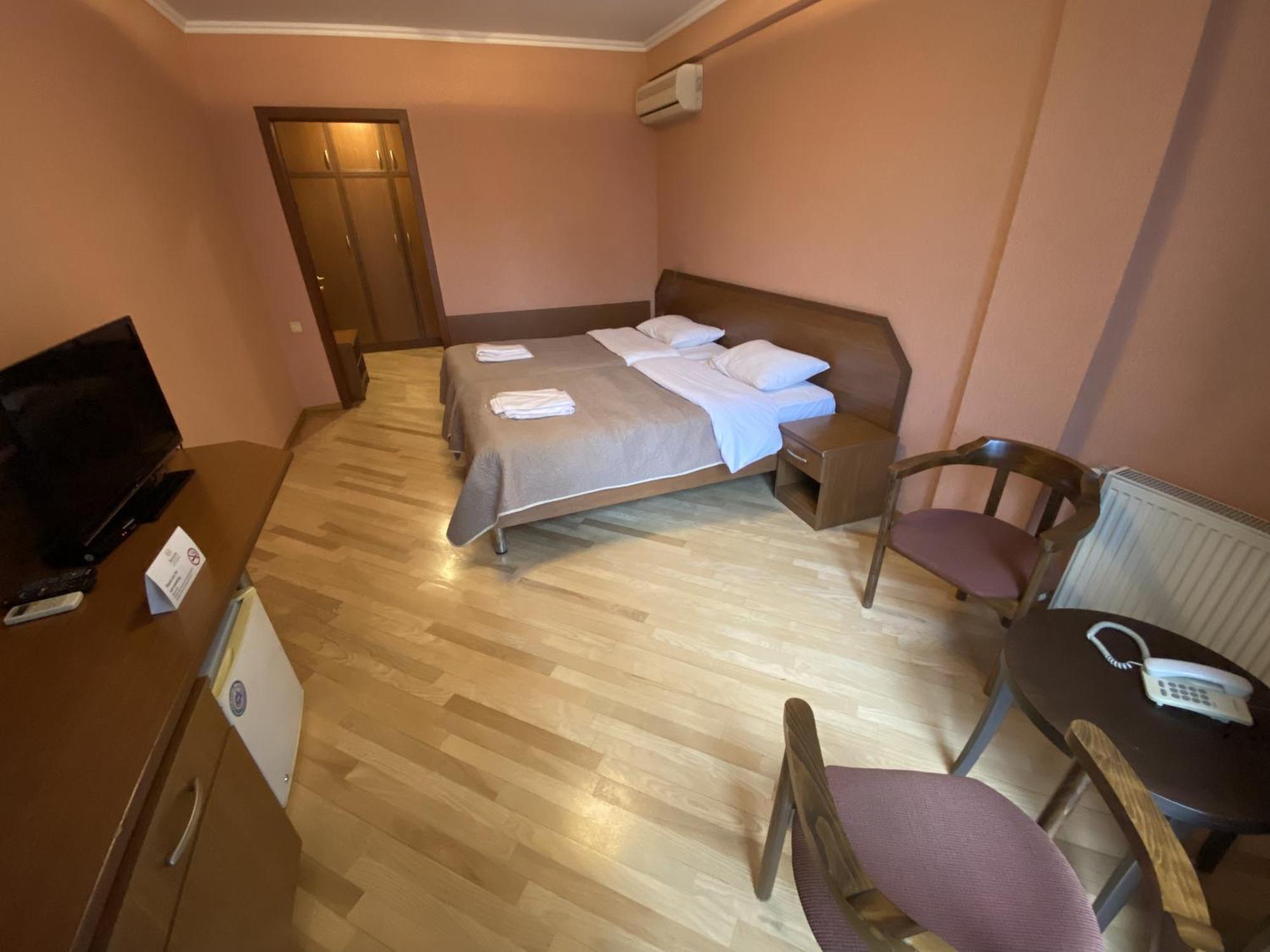 Batesta Hotel Tiflis Oda fotoğraf